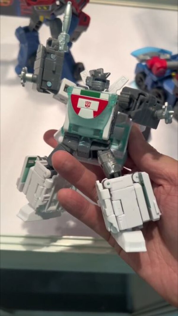 Image Of Titan Class Tidal Wave And Cybertronian Wheeljack Reveals At Cybertron Fest 2023  (10 of 43)